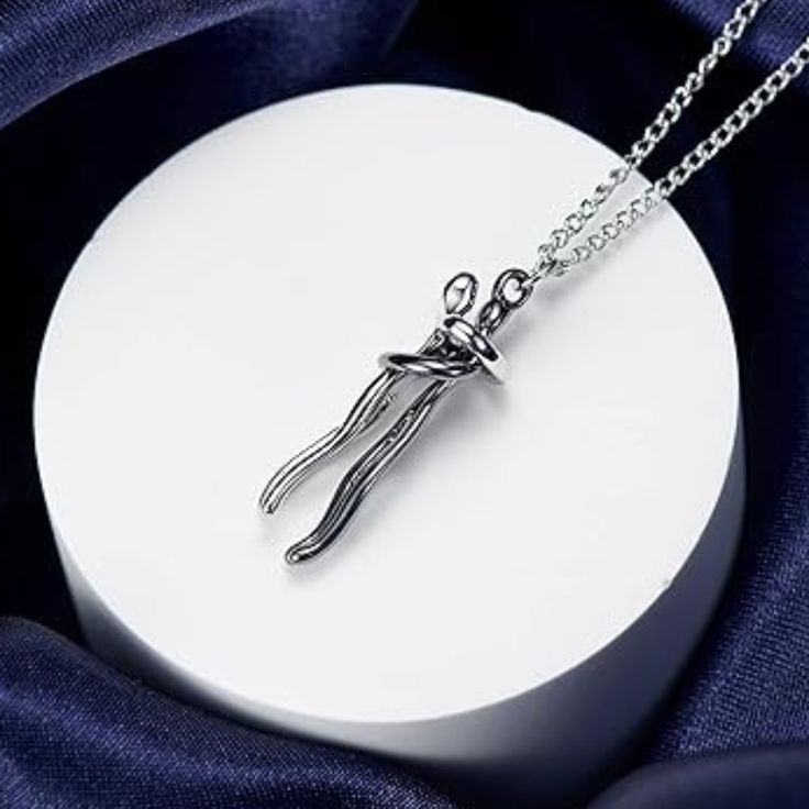 Couple Hug Necklace (Silver)