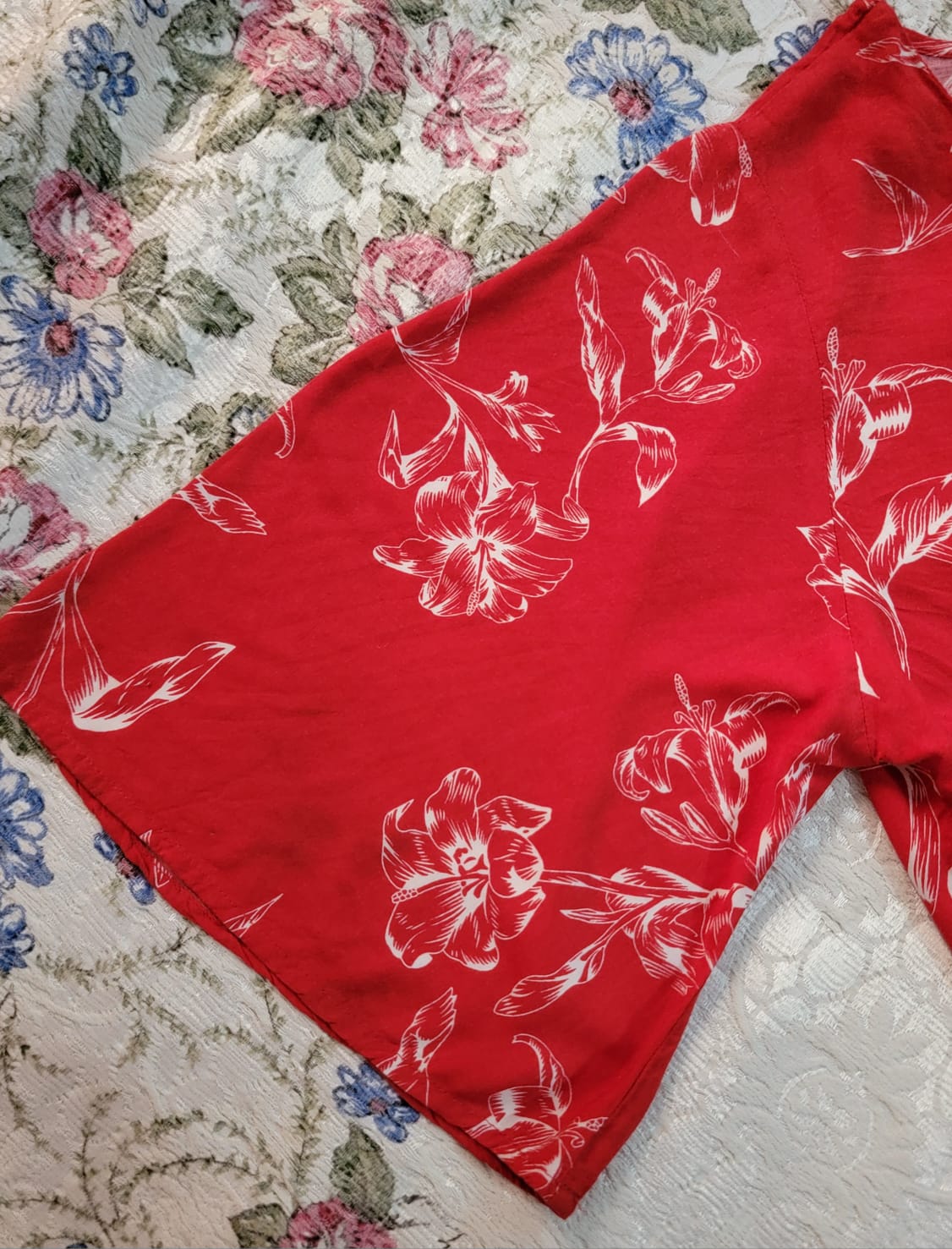 RED SUMMER TOP (Online or Prepaid payment only)